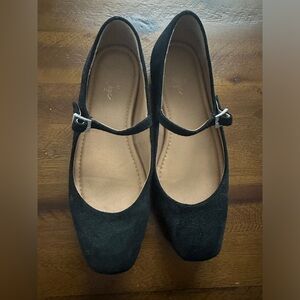 Crown Vintage Mary Jane Flats